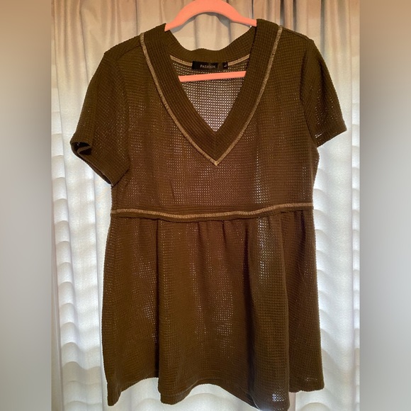 Fashion top - Picture 1 of 1